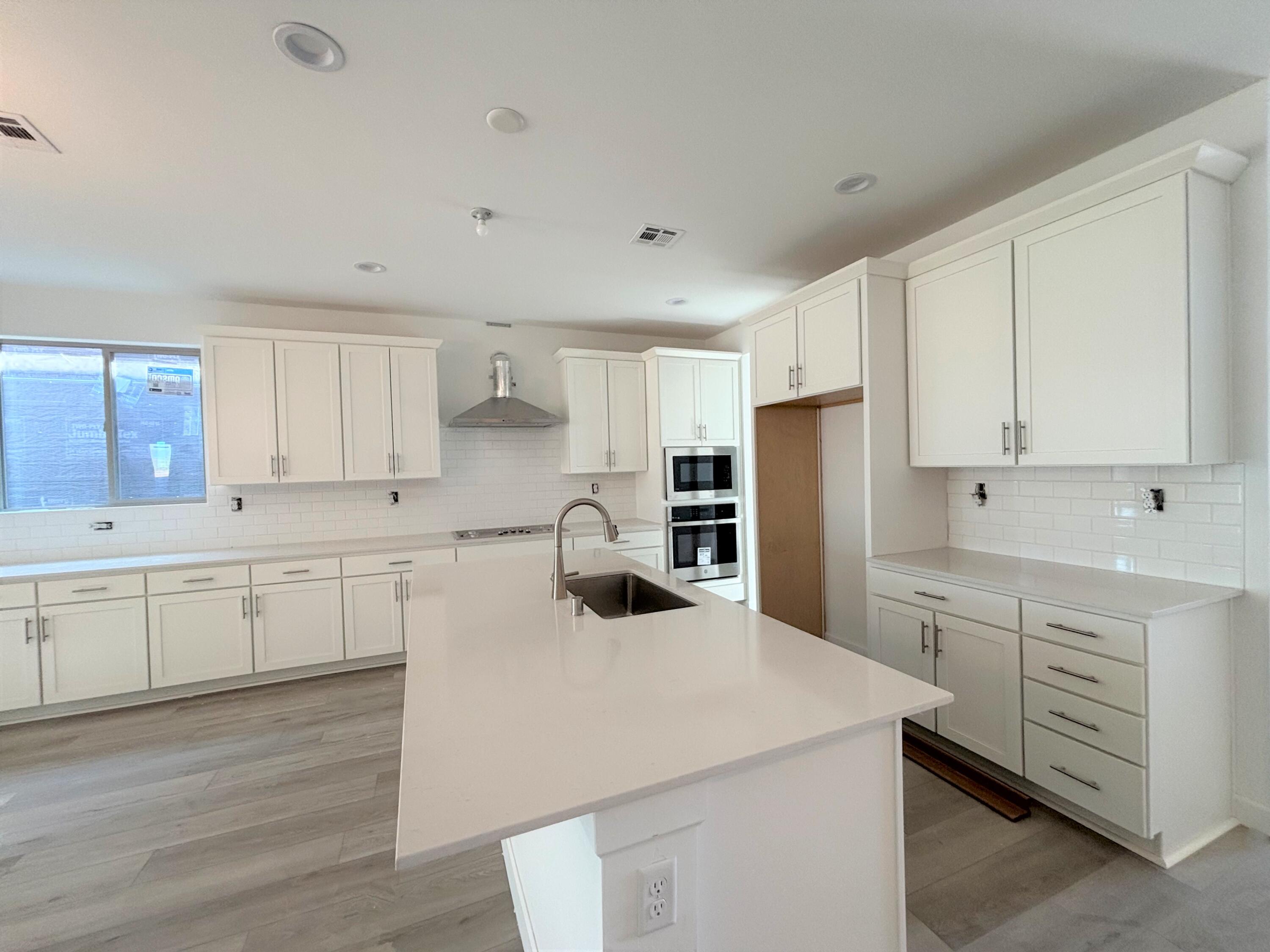 3012 Donita Lane NE