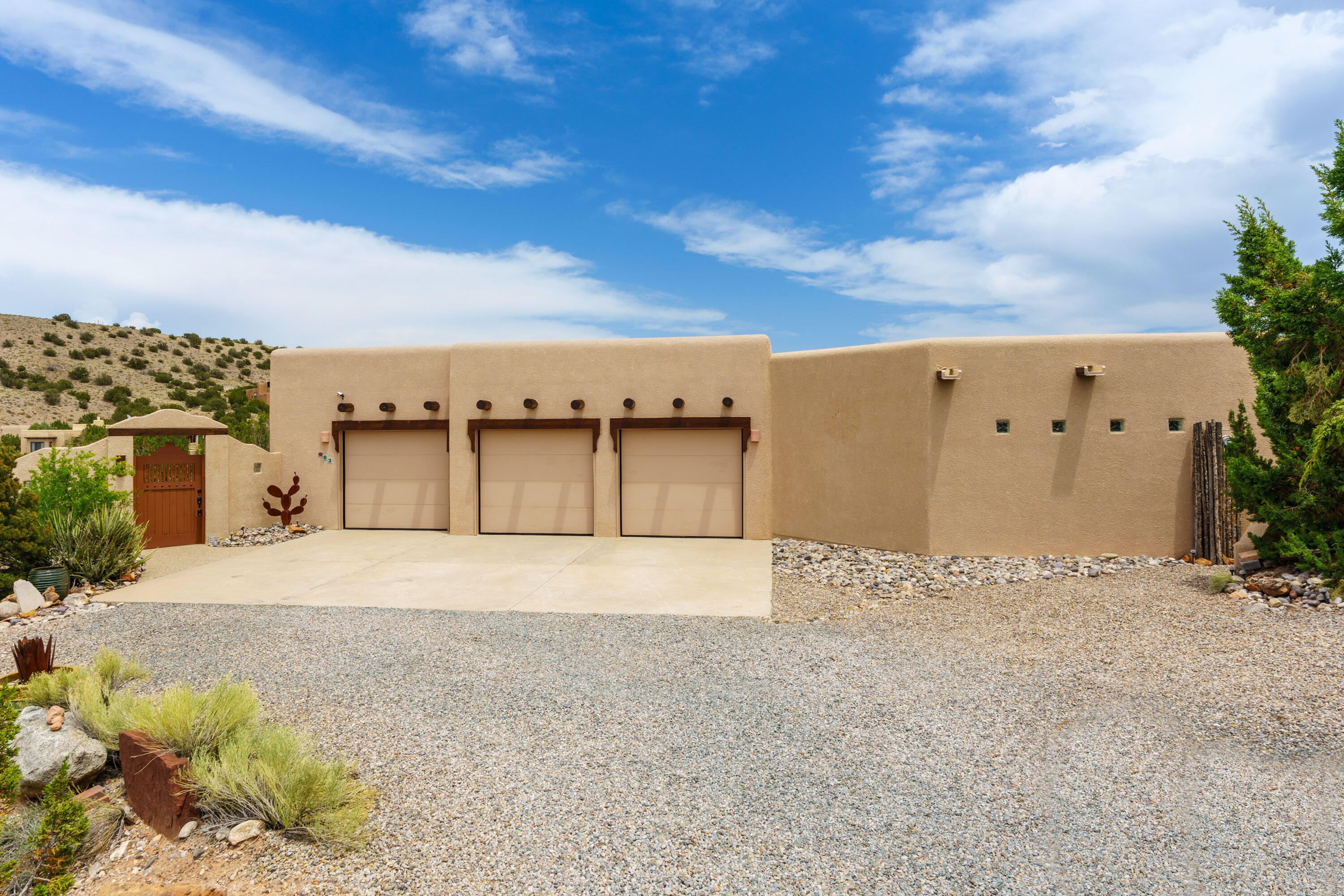 3 CALLE CIENEGA Court