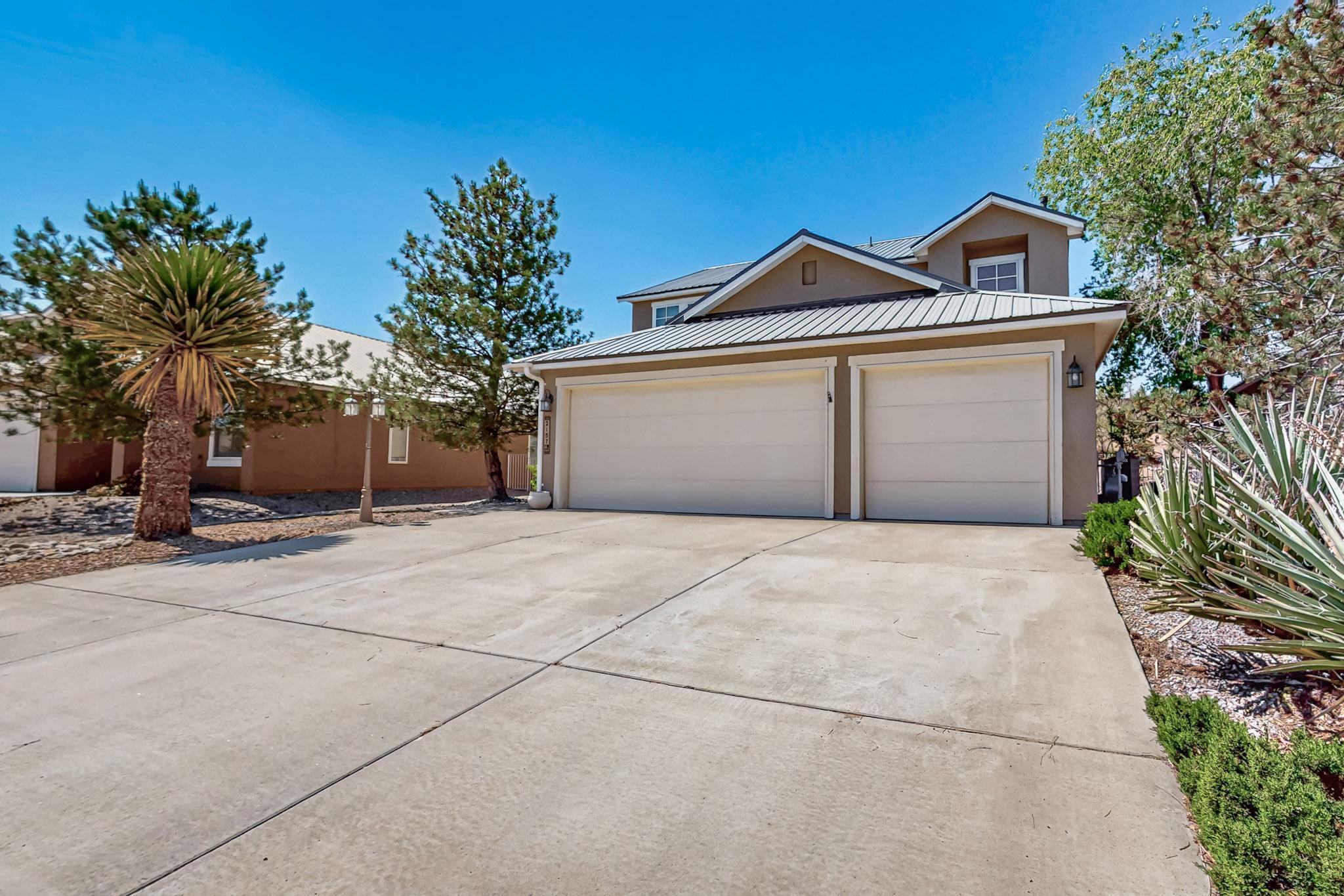 2157 DEER TRAIL Loop NE