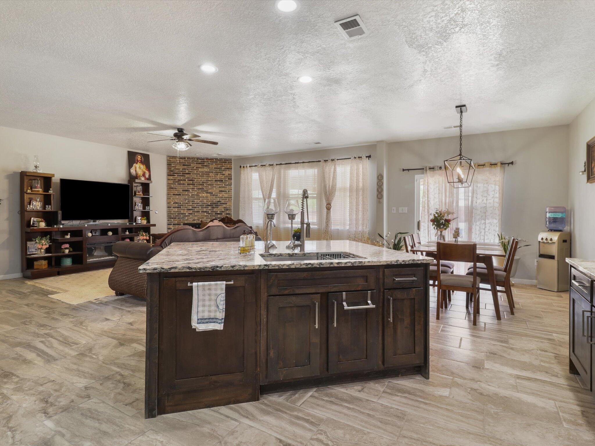 3621 Wagon Wheel Street, Los Lunas, New Mexico image 14