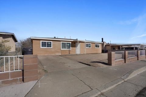 424 Airport Drive SW Albuquerque NM 87121