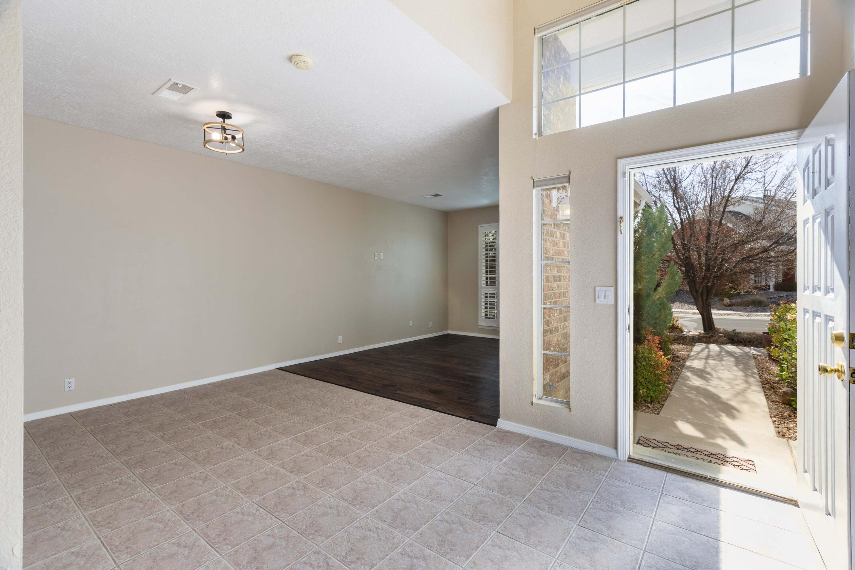 8720 Pinecrest Drive NW