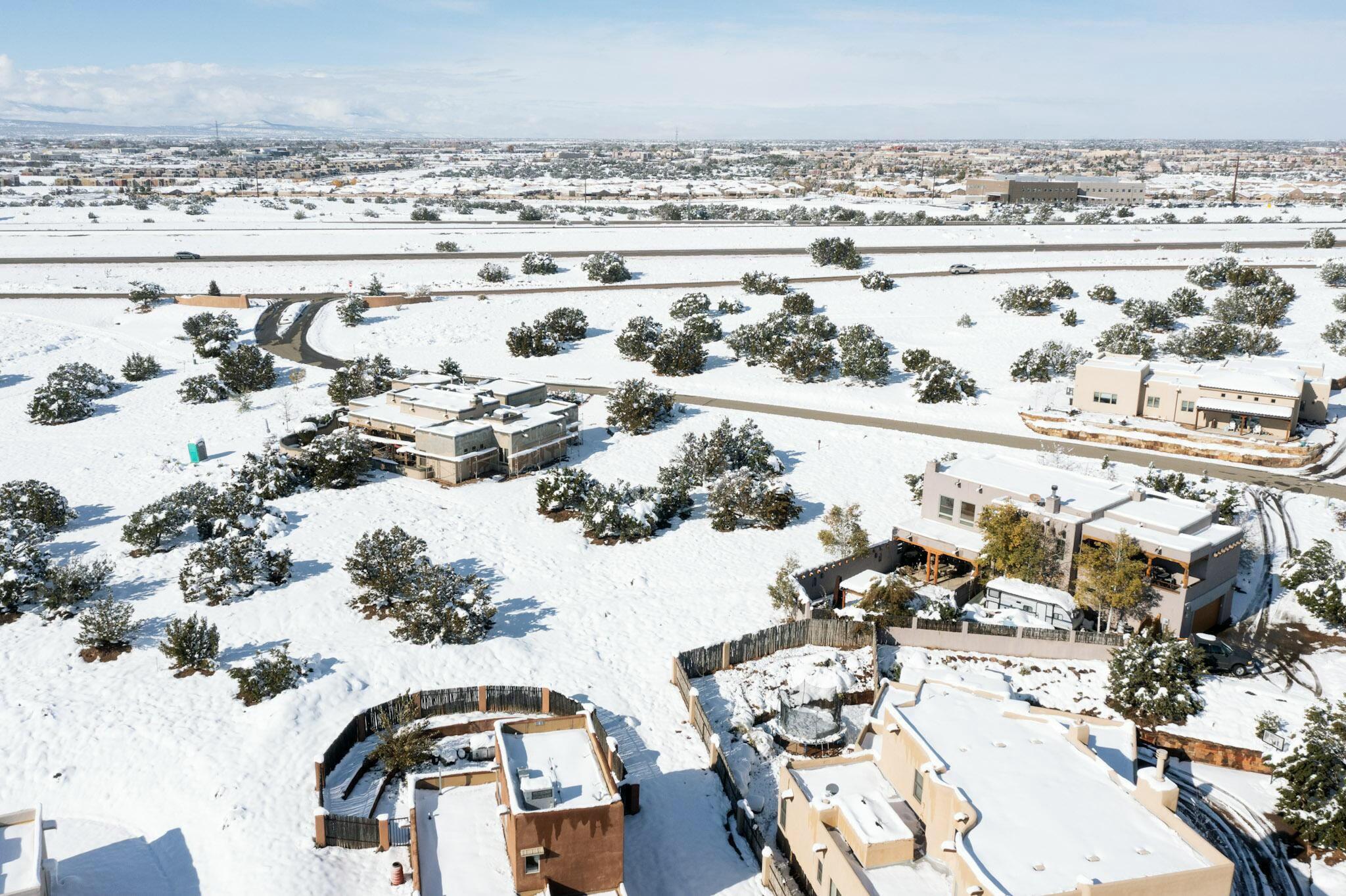 7 Camino Sabanero, Santa Fe, New Mexico image 4