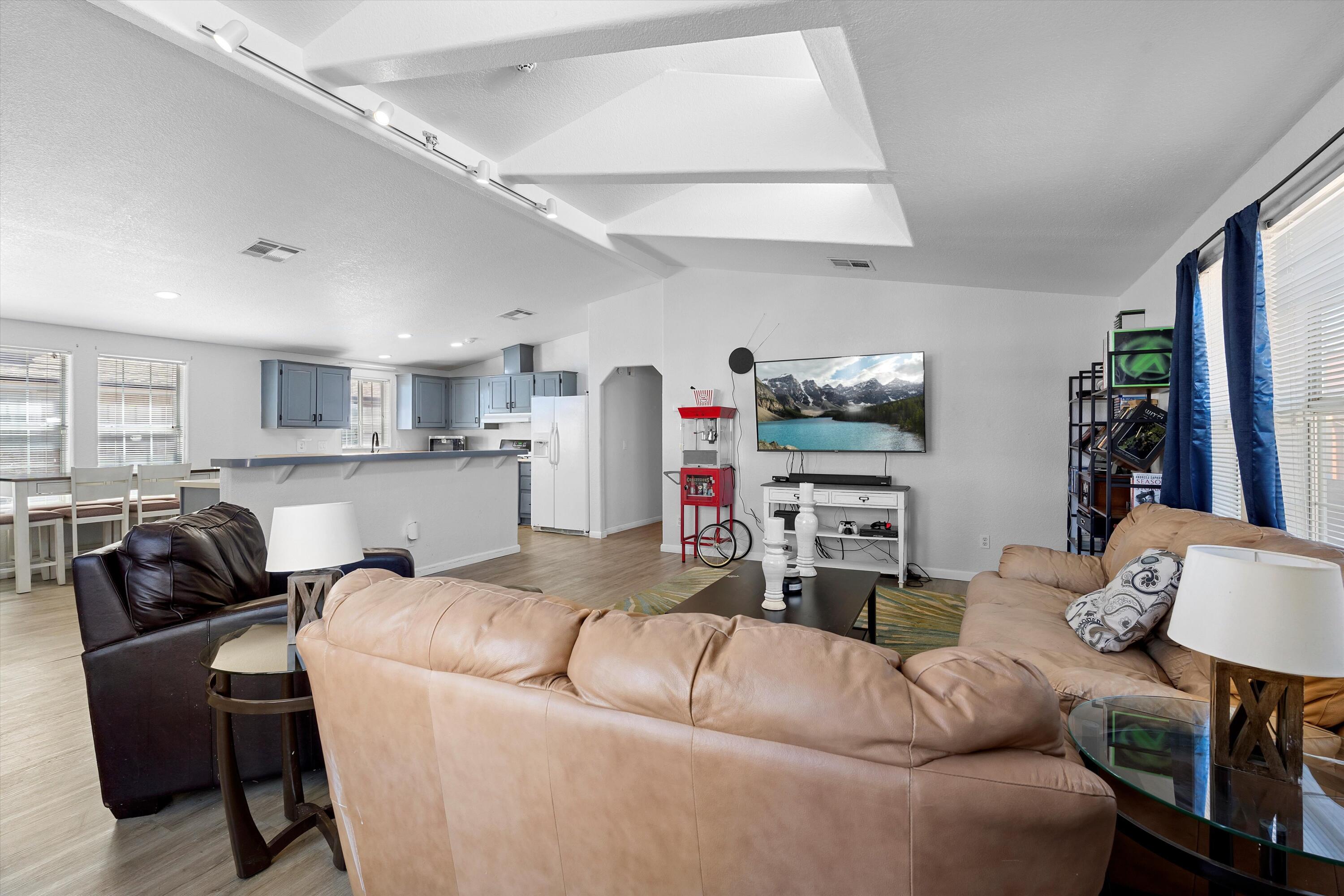 509 St James Place, Albuquerque, New Mexico image 5