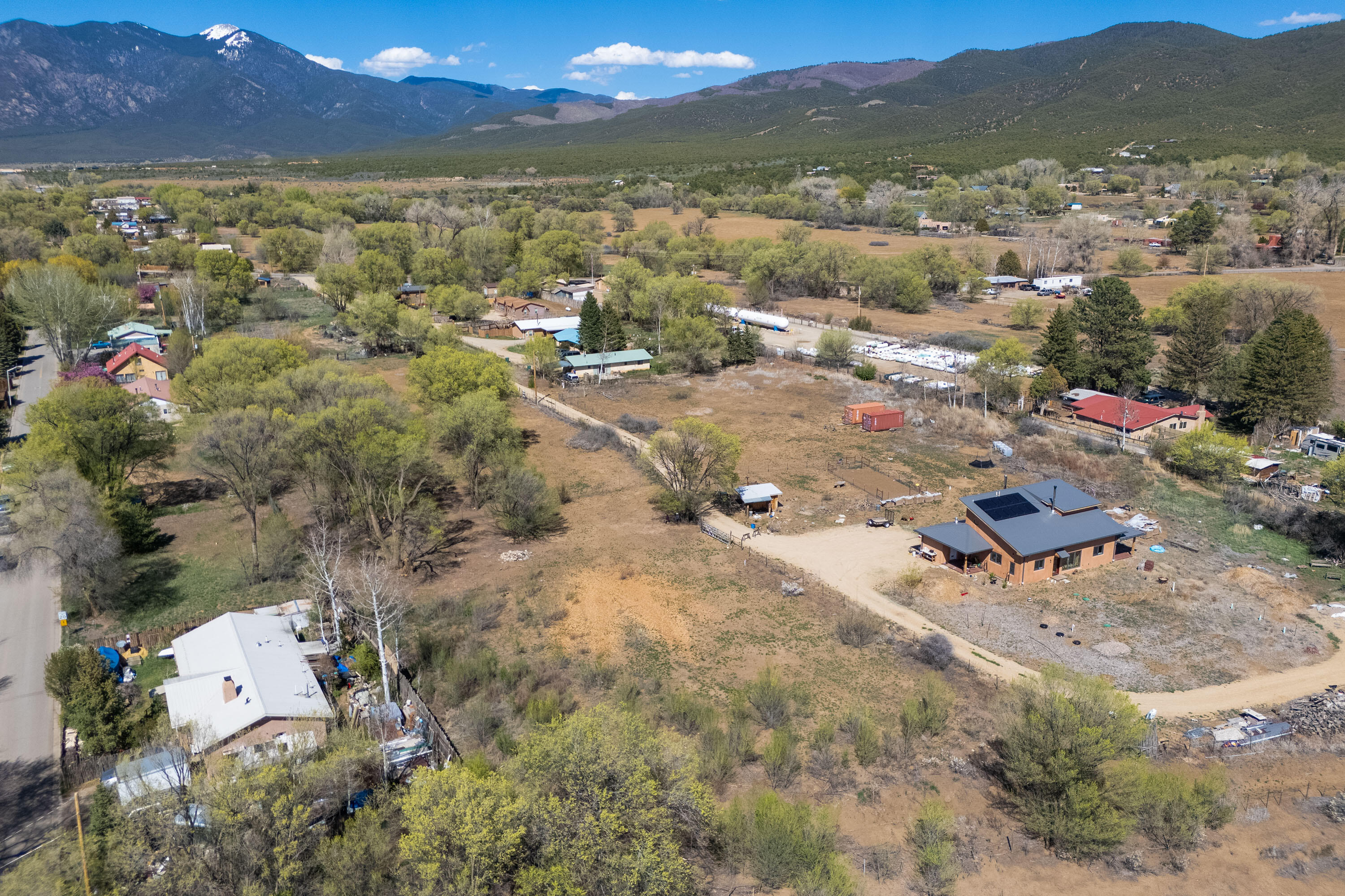 426 Gomez Ranch Road, Taos, New Mexico image 5