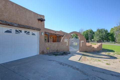 Photo of 18 Omar Road, Los Lunas, NM 87031 (MLS # 1112749)