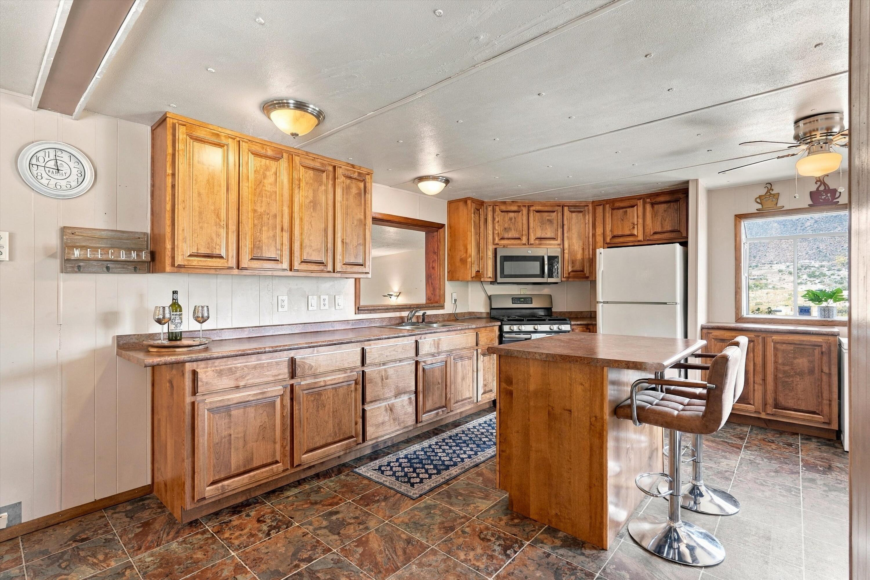 16932 E I 40 Frontage Road SE