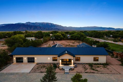 Photo of 400 Perea Lane, Corrales, NM 87048 (MLS # 1091984)
