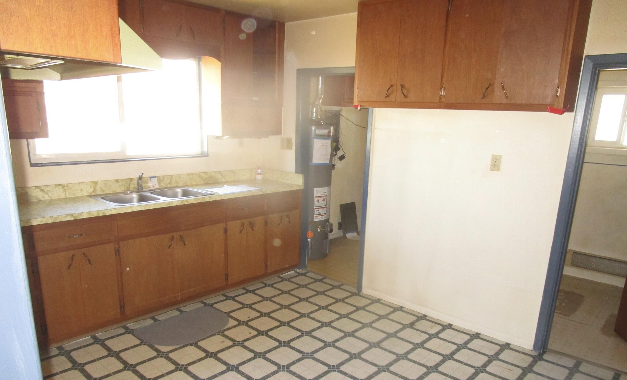 720 Tilden Street, Las Vegas, New Mexico image 2