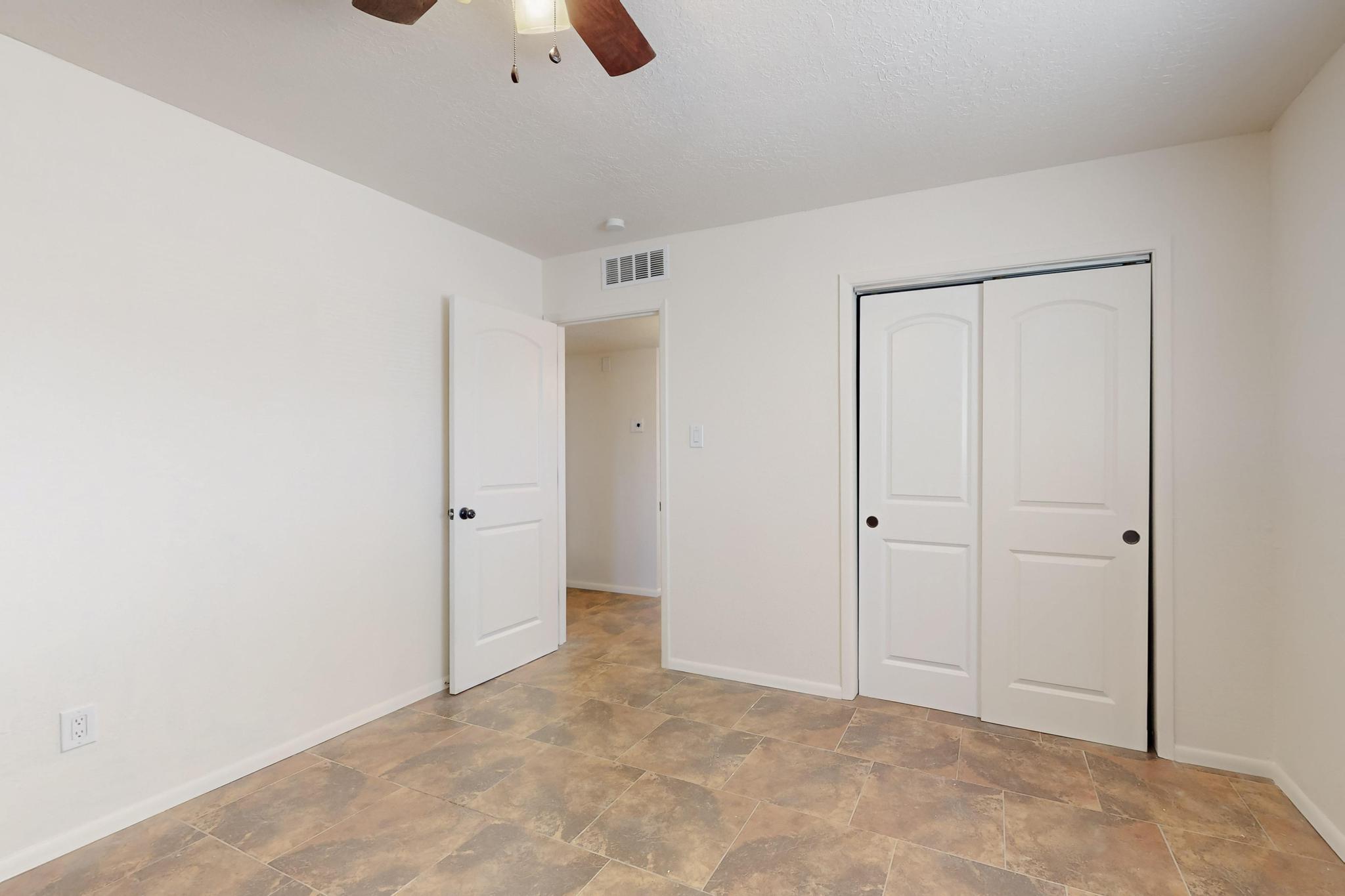202 Aztec Road, Albuquerque, New Mexico image 20