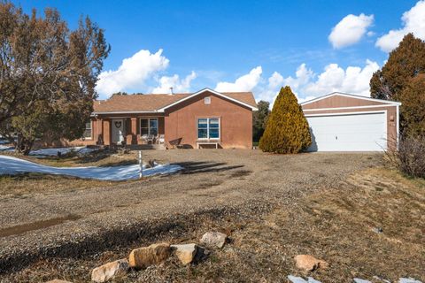 27 Sycamore Drive Cedar Crest NM 87008