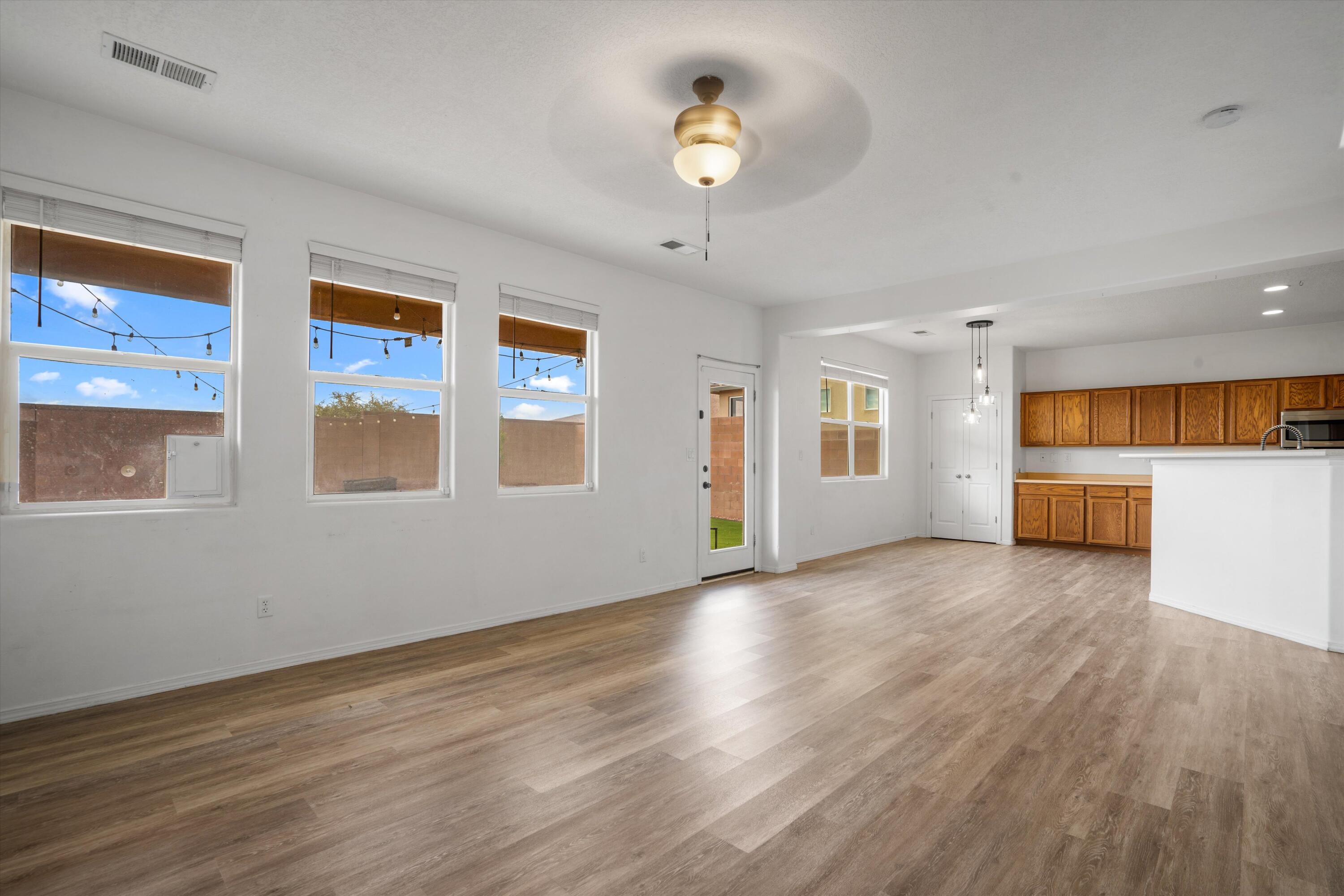 3702 Buckskin Loop, Rio Rancho, New Mexico image 7