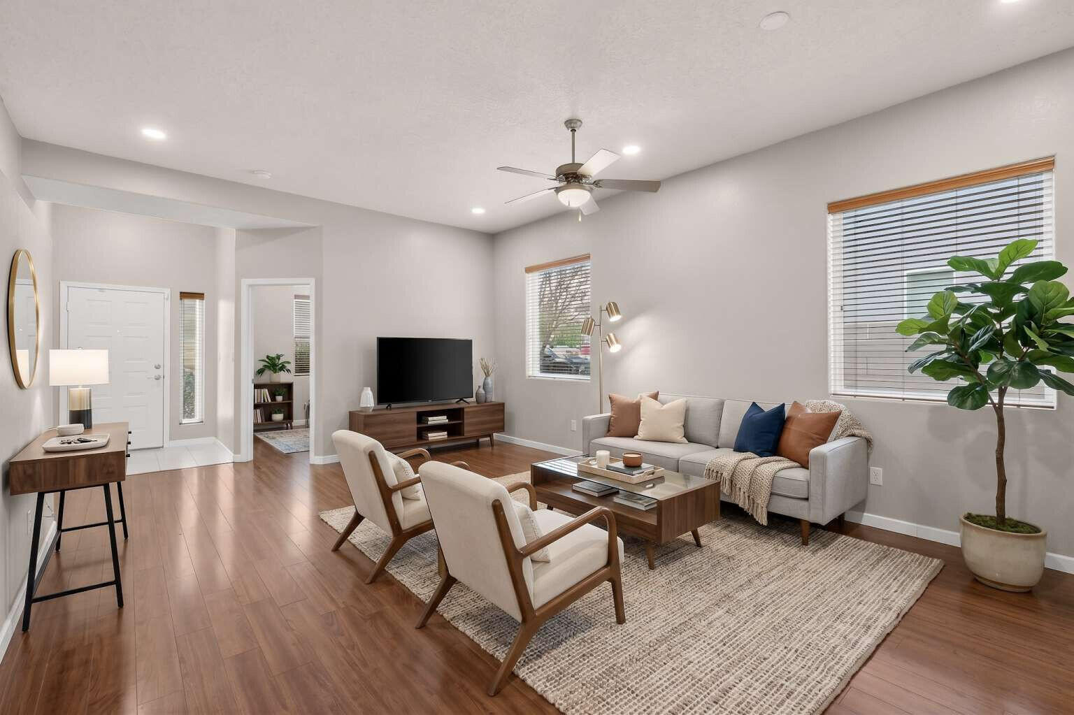2135 N Ensenada Circle SE