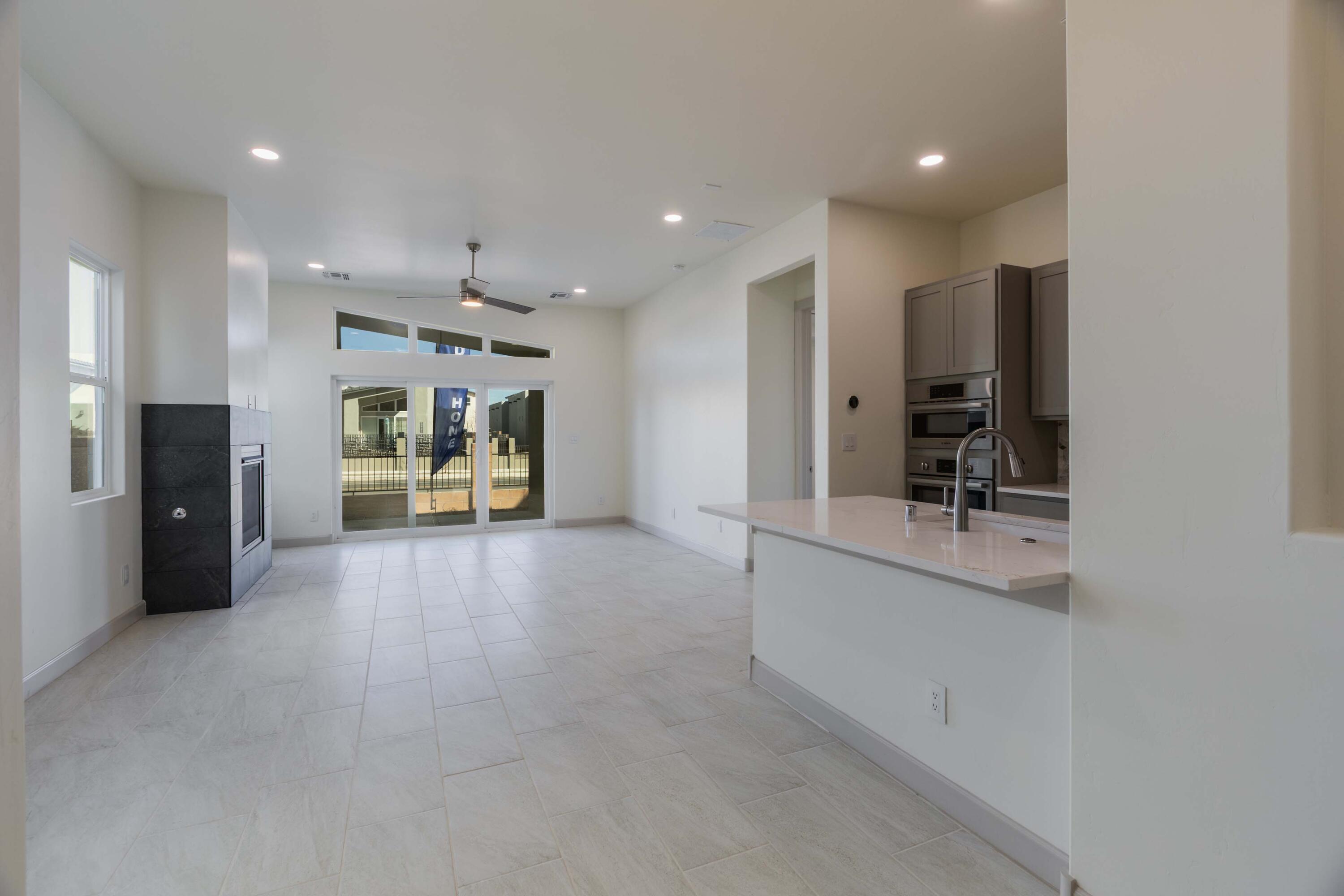 2428 De Kooning Avenue SE