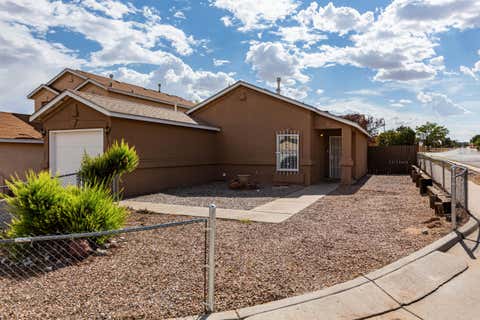 Homes For Sale - 1335 Ojo Sarco Street<br/> Albuquerque, NM 87121