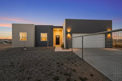 Photo of 890 Idalia Road SW, Rio Rancho, NM 87124 (MLS # 1099202)