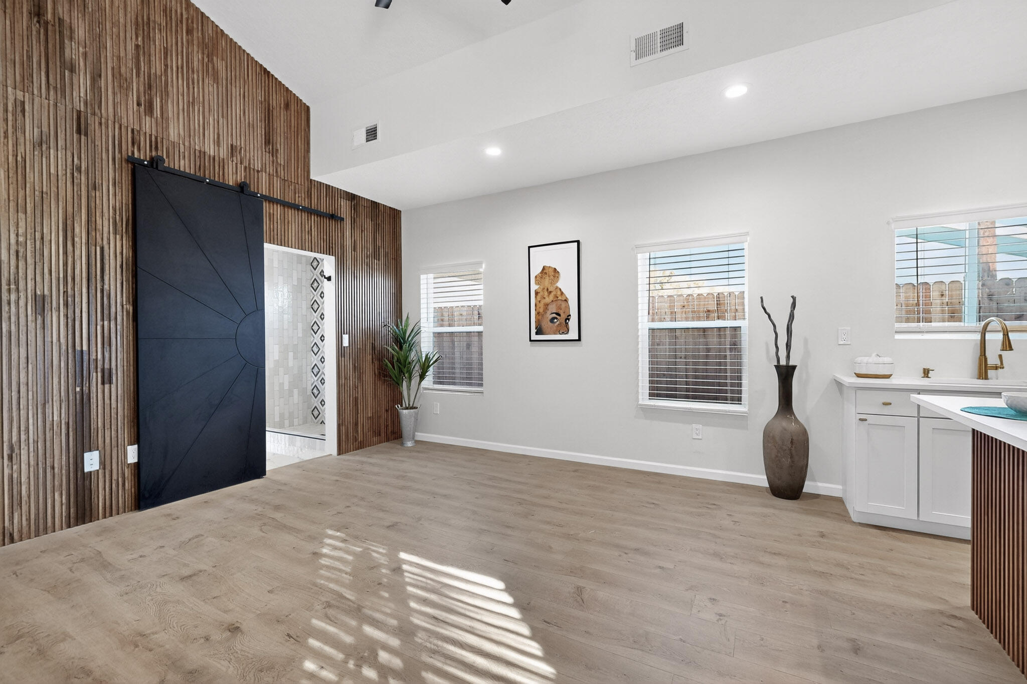 1100a 10th Street street SW