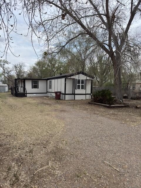 Mobile Home For Sale - 2910 Parklane Drive<br/> Valencia County, Los Lunas, NM 87031