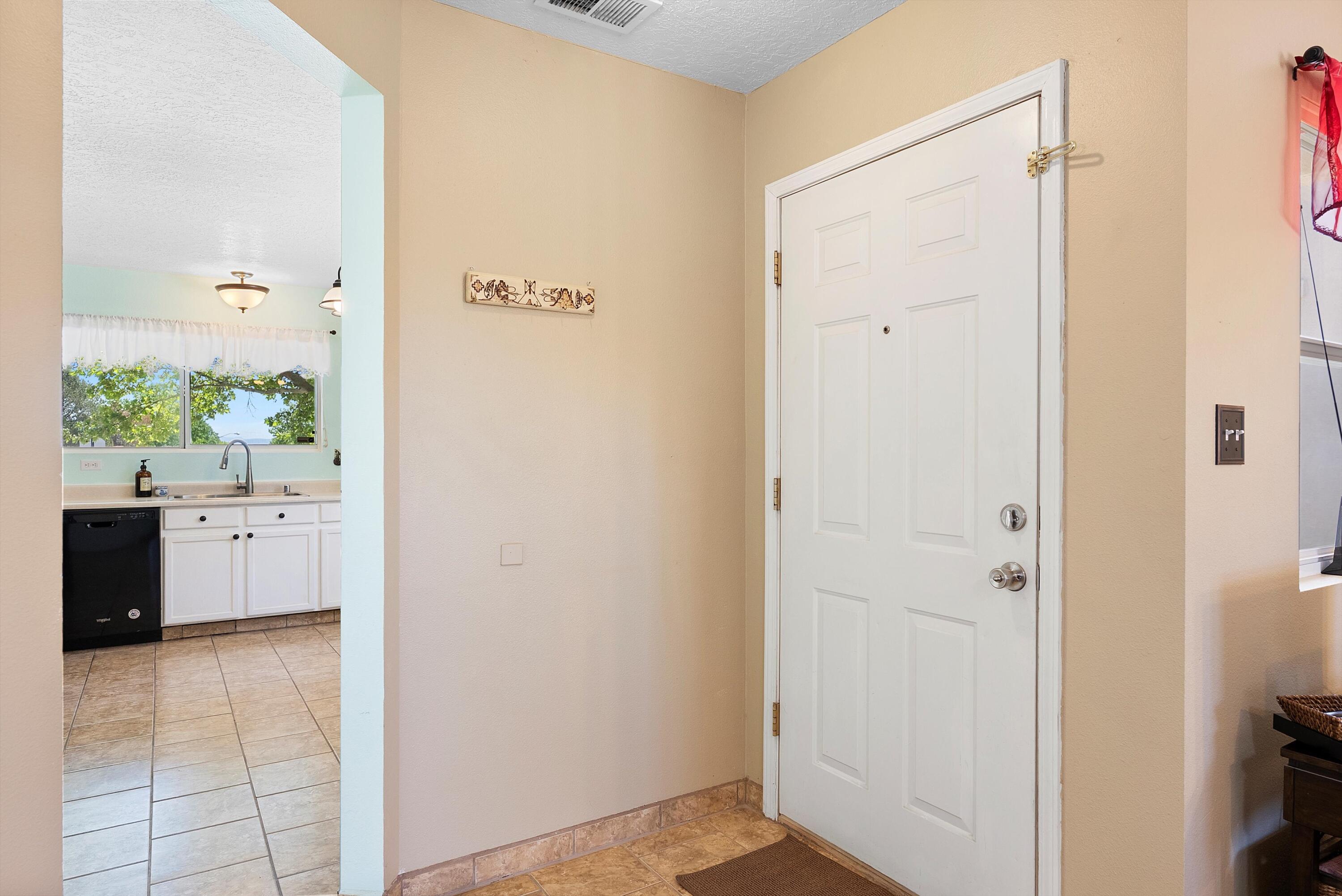 3029 Chama Meadows Drive, Rio Rancho, New Mexico image 5