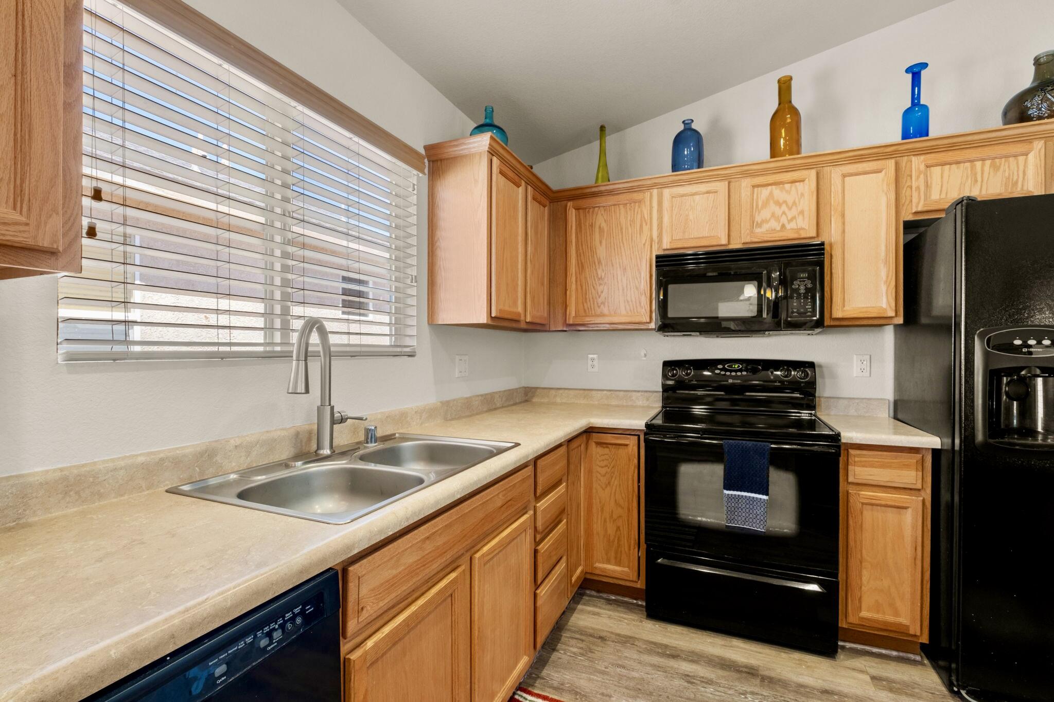 408 Peaceful Meadows Drive, Rio Rancho, New Mexico image 11