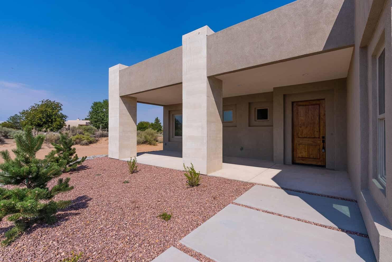 602 Camino De La Tierra