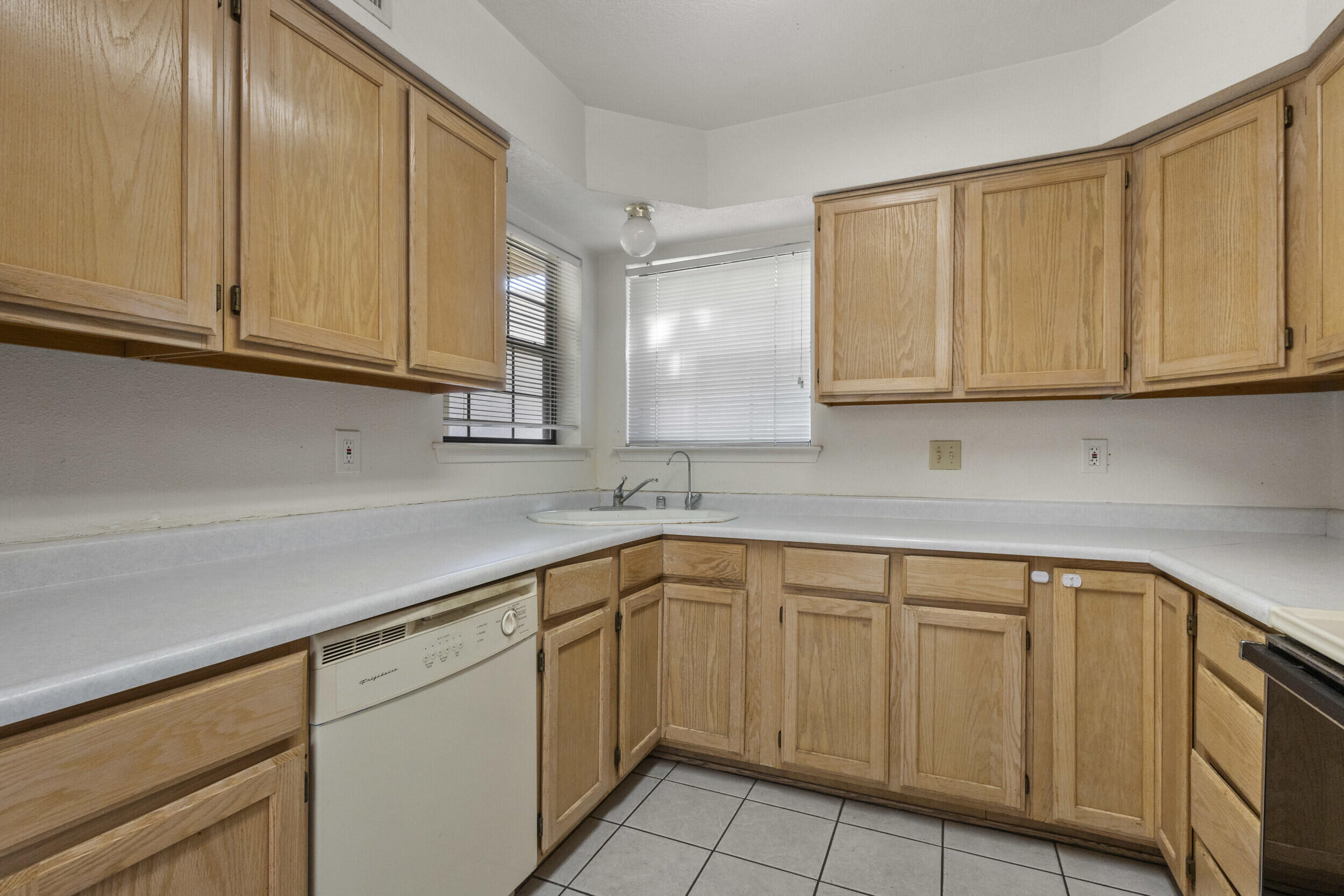 6549 Cliffrose Road, Albuquerque, New Mexico image 8