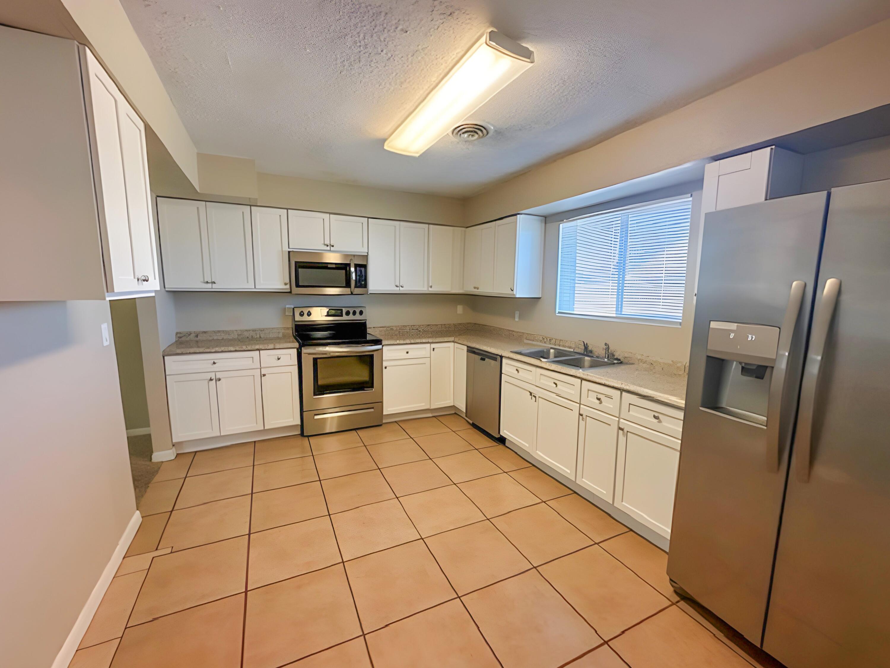 1108 Montano Court, Rio Communities, New Mexico image 4