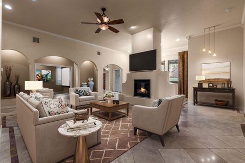 Photo of 508 Laguna Seca Lane NW, Albuquerque, NM 87104 (MLS # 1094940)