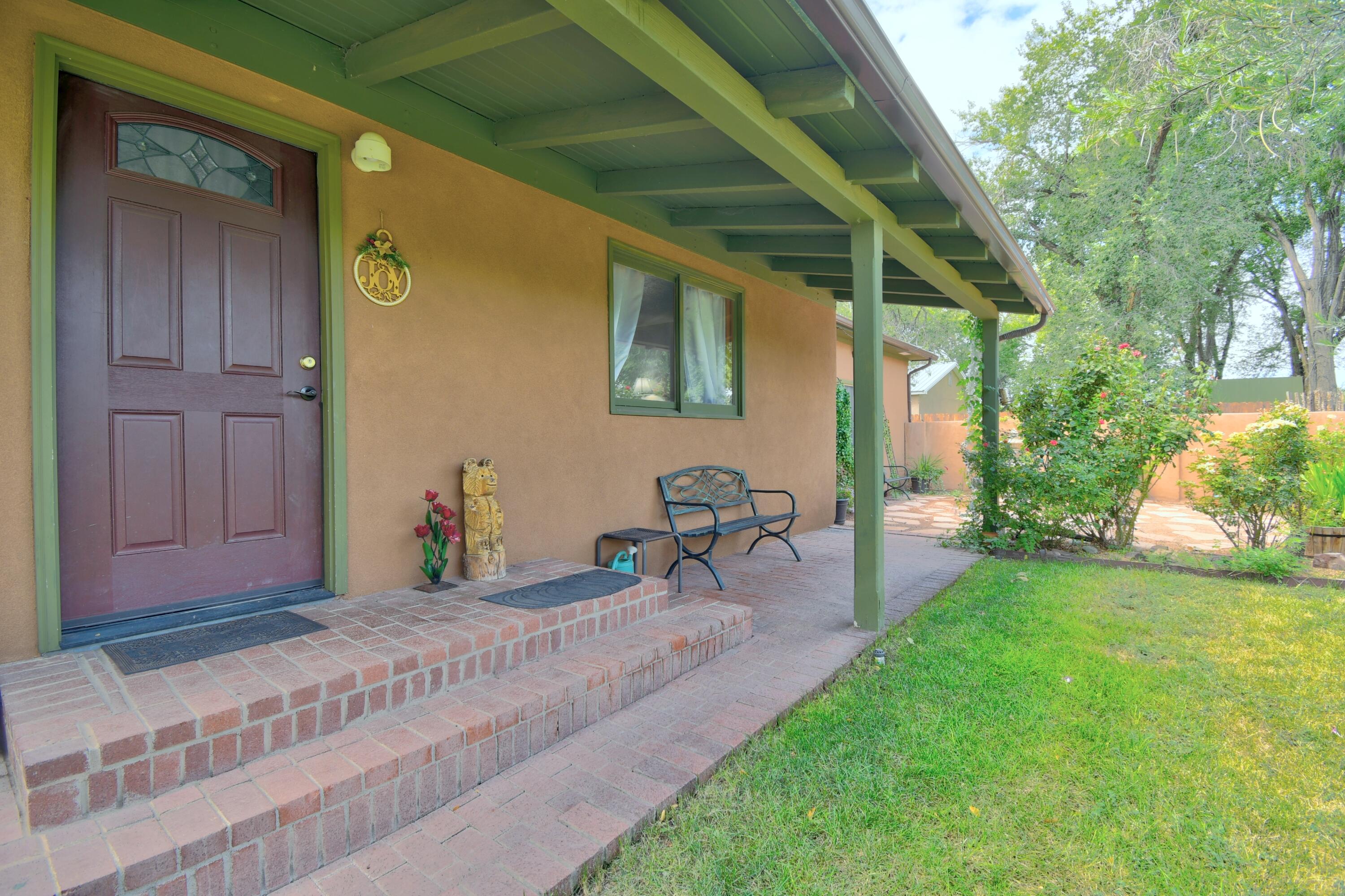 635 Esperanza Drive