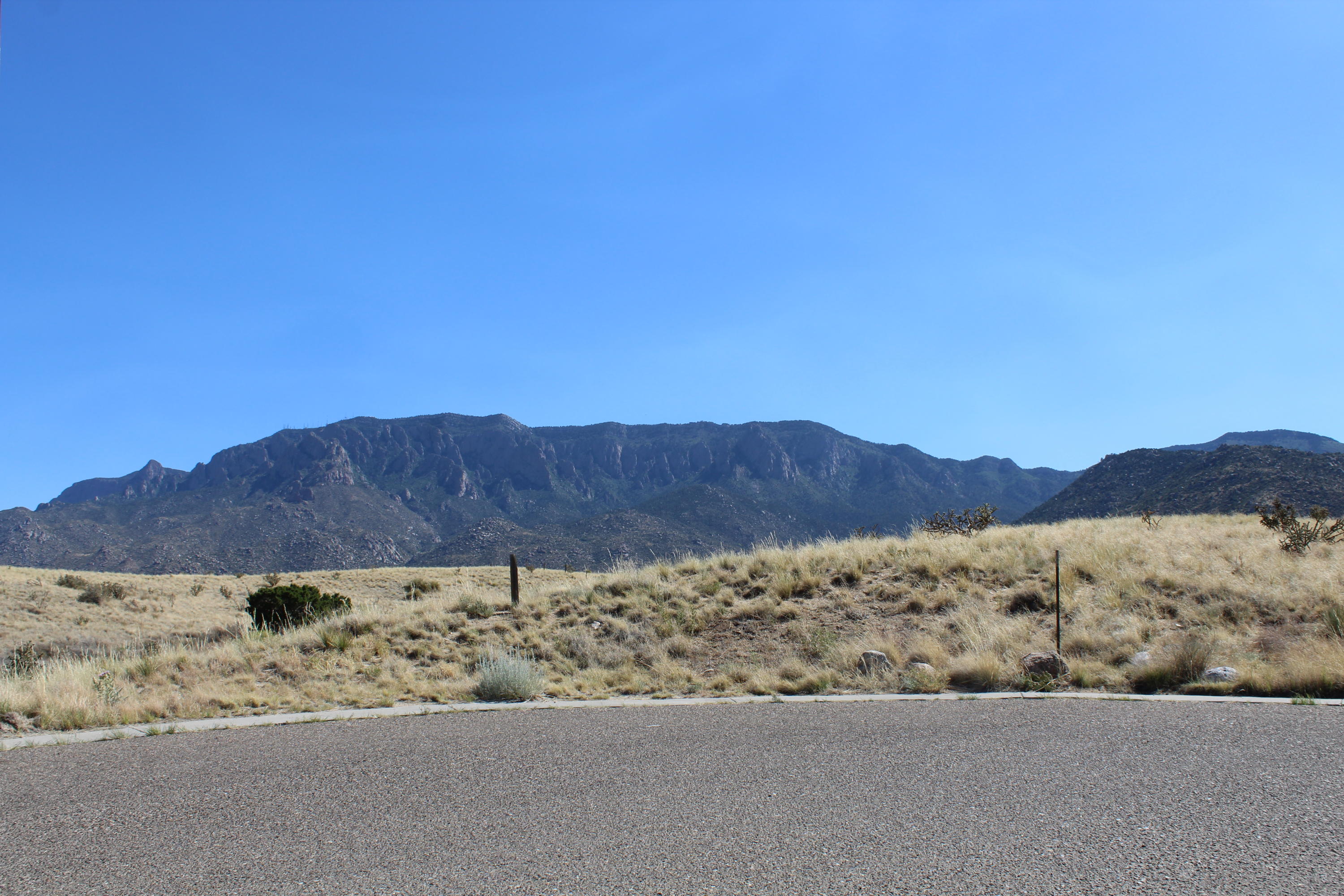 13604 BARRANCA VISTA Court NE