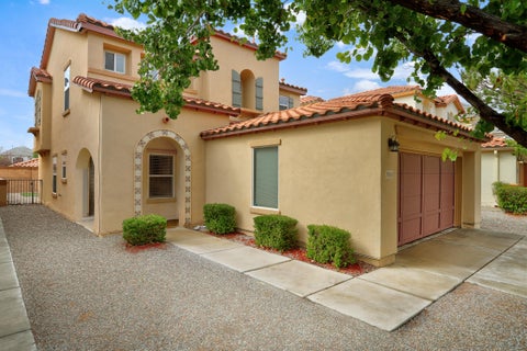 Photo of 1044 Waterfall Drive NE, Rio Rancho, NM 87144 (MLS # 1112708)