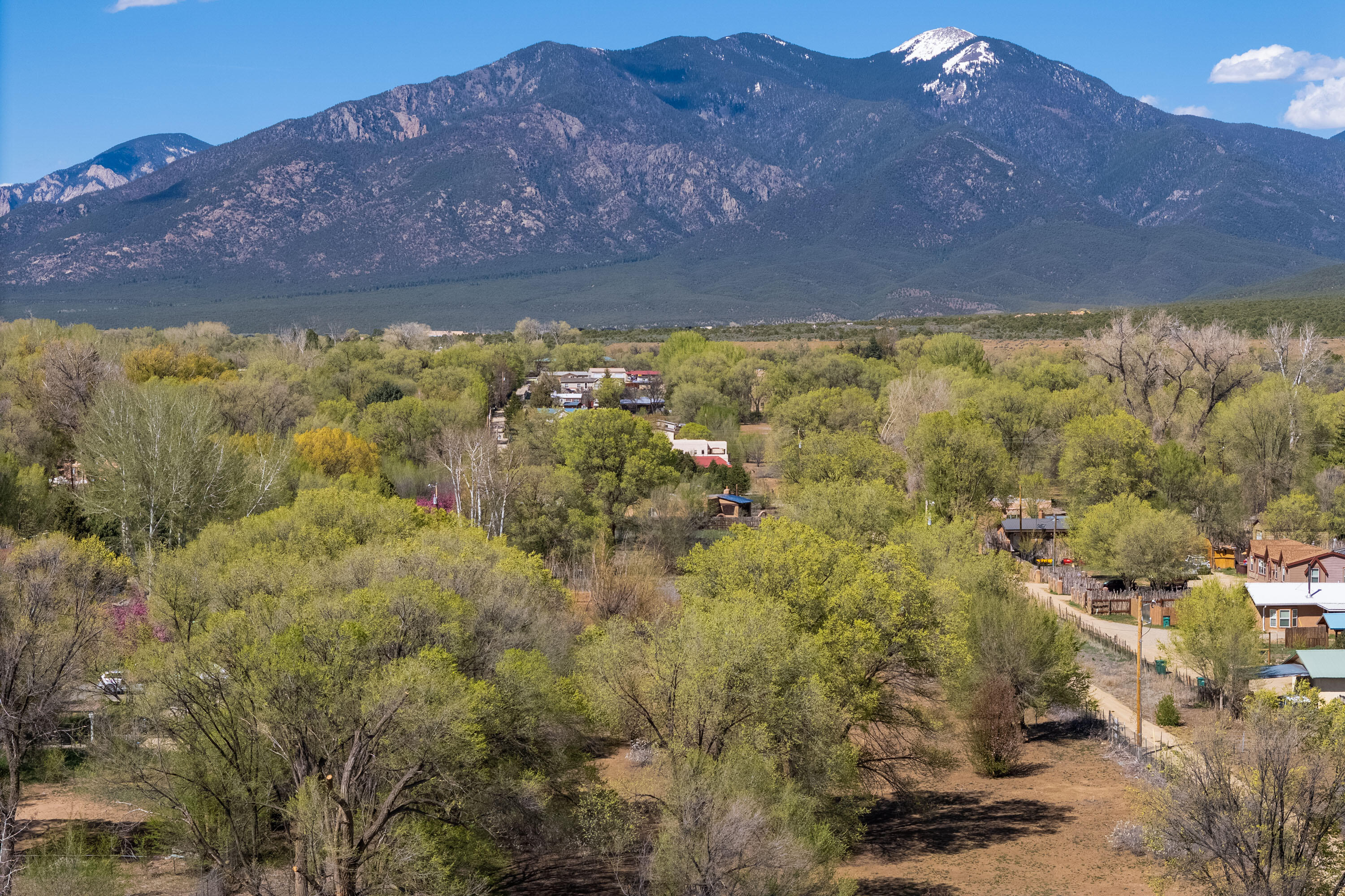 426 Gomez Ranch Road, Taos, New Mexico image 3