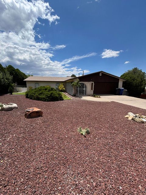 Homes For Sale - 13012 Blackstone Road<br/> Bernalillo County, Albuquerque, NM 87111