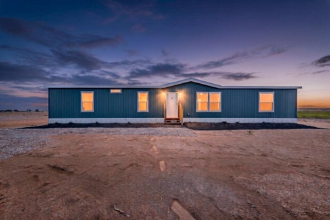 Mobile Home For Sale - 1 Capitan Street<br/> Moriarty, NM 87035