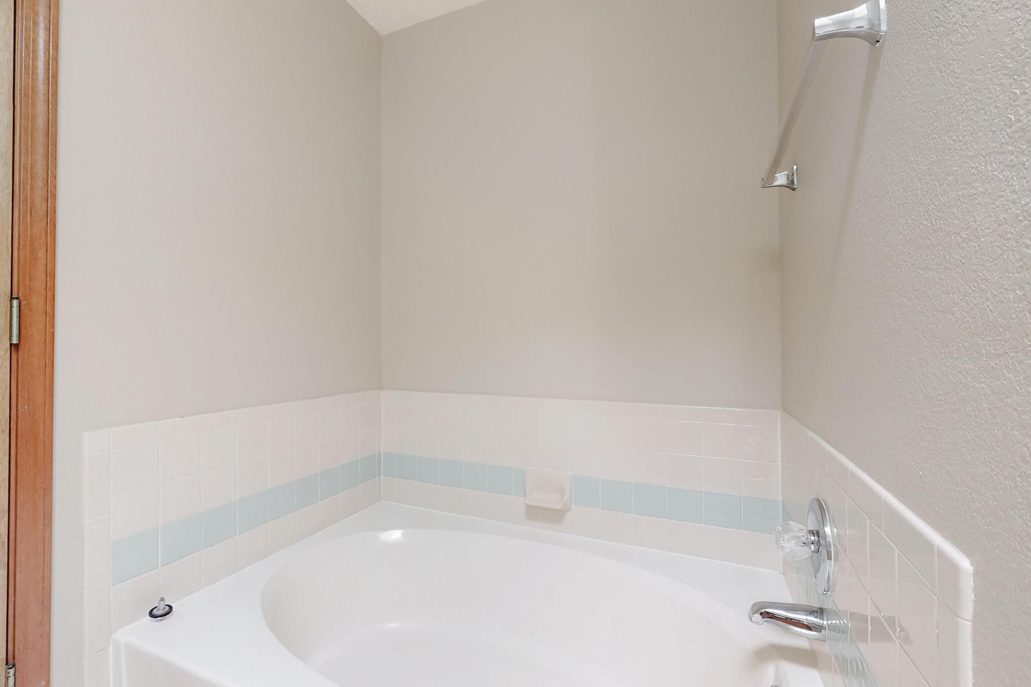 8144 Waterbury Place, Albuquerque, New Mexico image 21