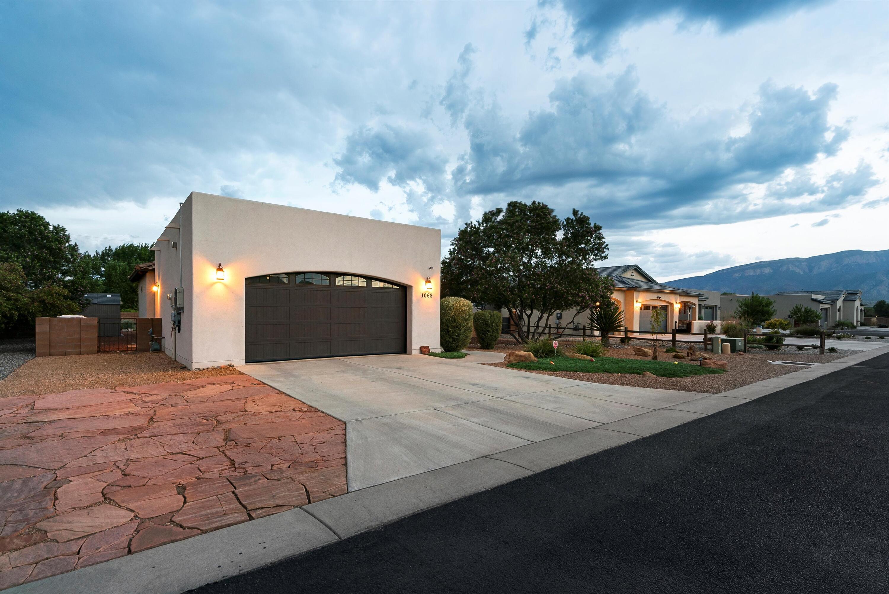 1068 Contabella Lane, Bernalillo, New Mexico image 9