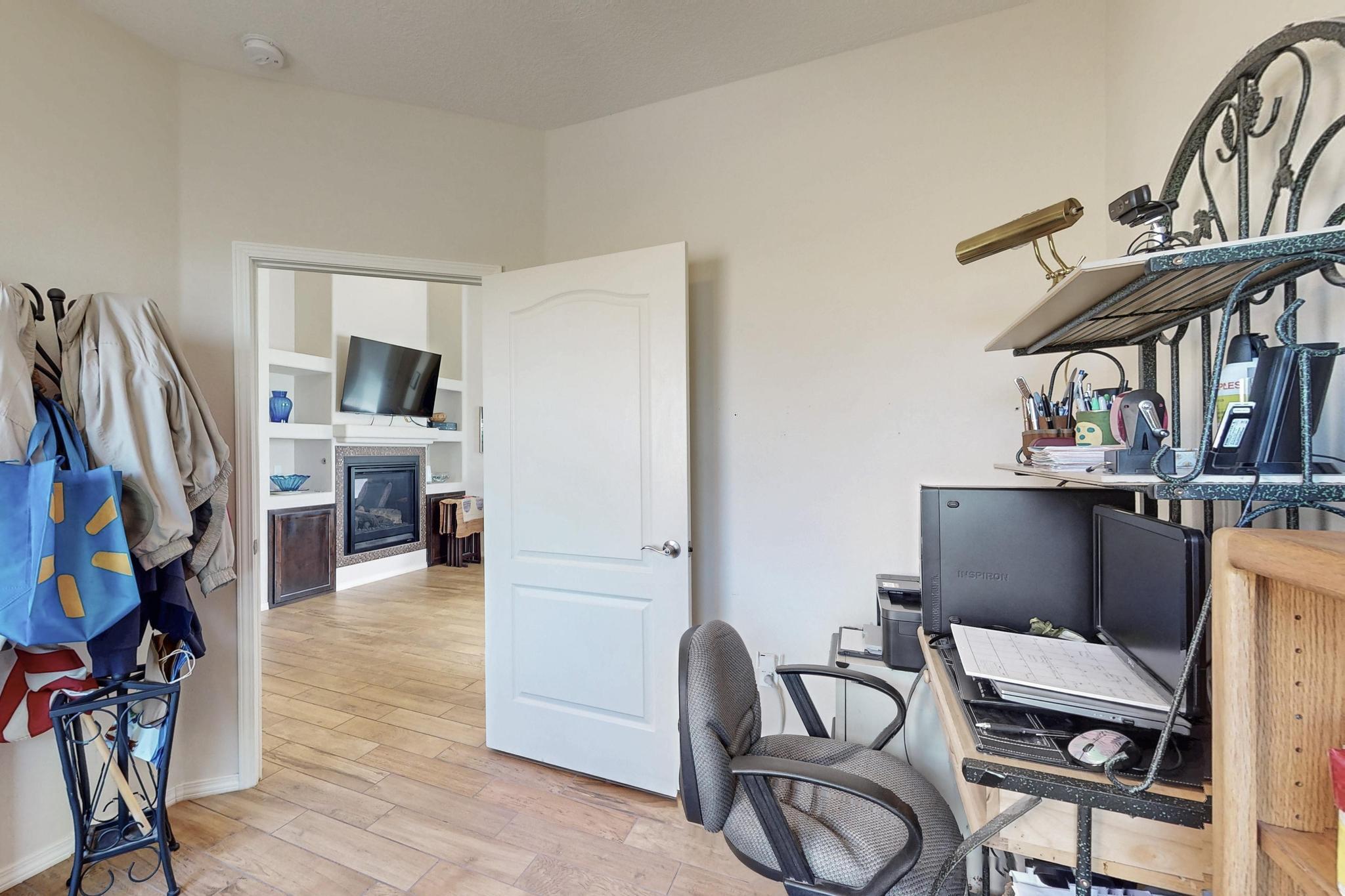 328 Sunrise Bluffs Drive, Belen, New Mexico image 32