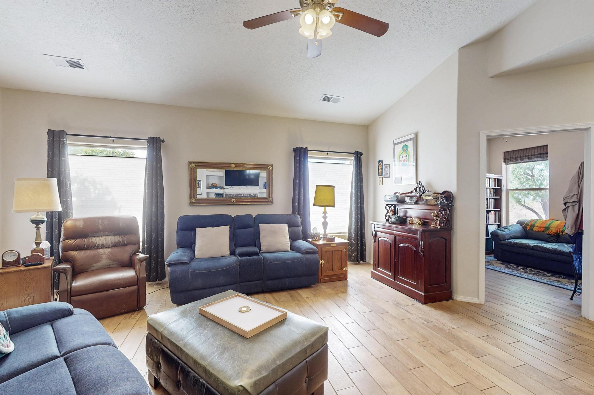 328 Sunrise Bluffs Drive, Belen, New Mexico image 11