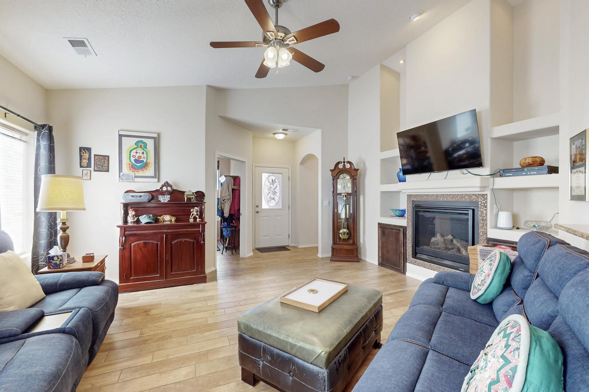 328 Sunrise Bluffs Drive, Belen, New Mexico image 9