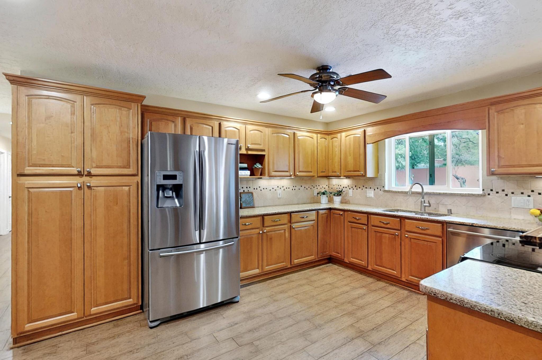 7625 Arroyo Del Oso Avenue, Albuquerque, New Mexico image 13
