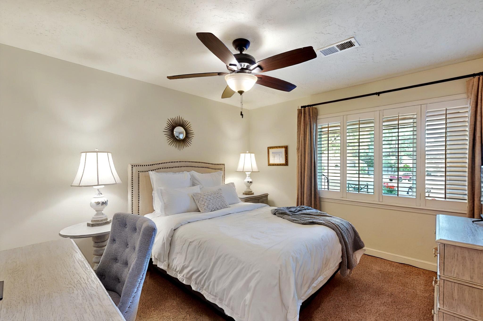 7625 Arroyo Del Oso Avenue, Albuquerque, New Mexico image 27