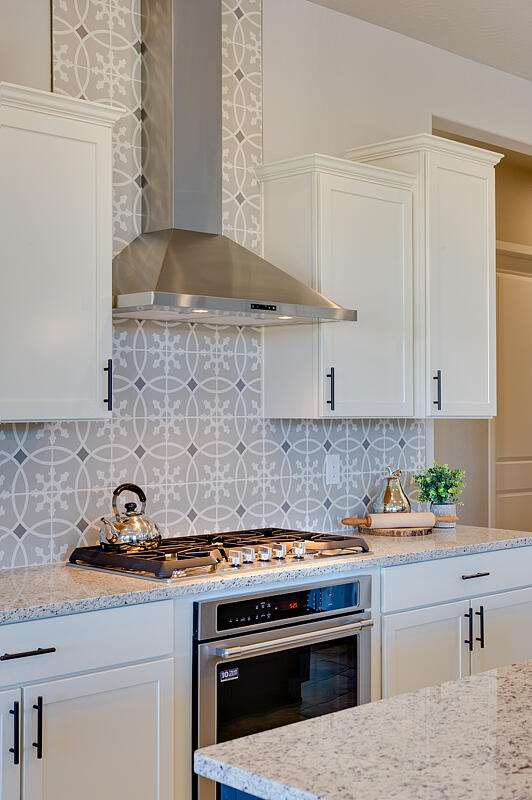 1000 Ontario Place NE