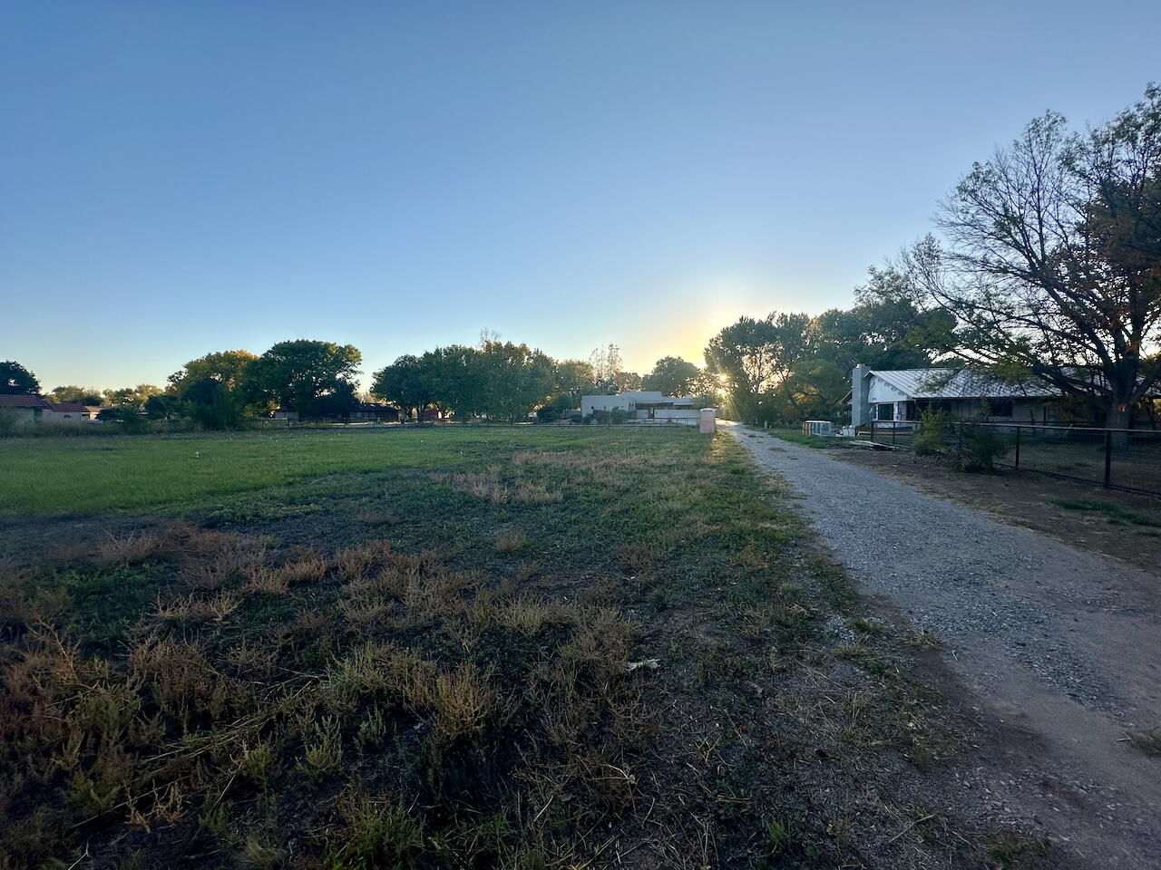 1 Riverside Court, Peralta, New Mexico image 10