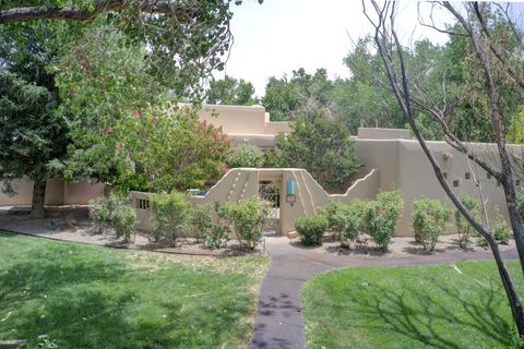 Photo of 5800 TINNIN Road NW, Los Ranchos, NM 87107 (MLS # 1088542)