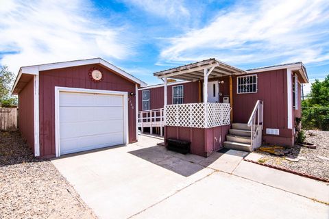 2740 Katrina Drive SW Albuquerque NM 87121