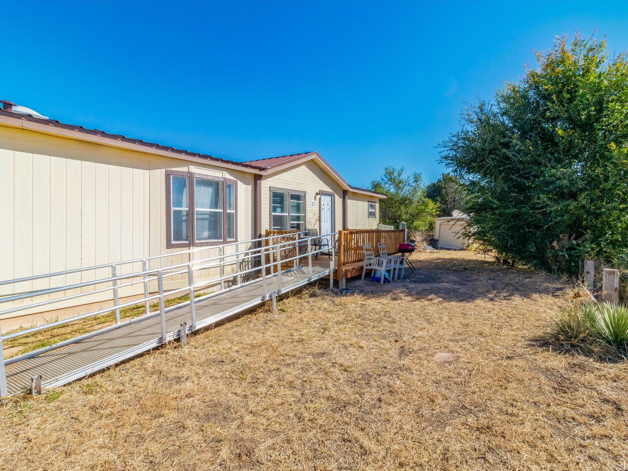 11 Rabbit Run Court, Moriarty, New Mexico image 2