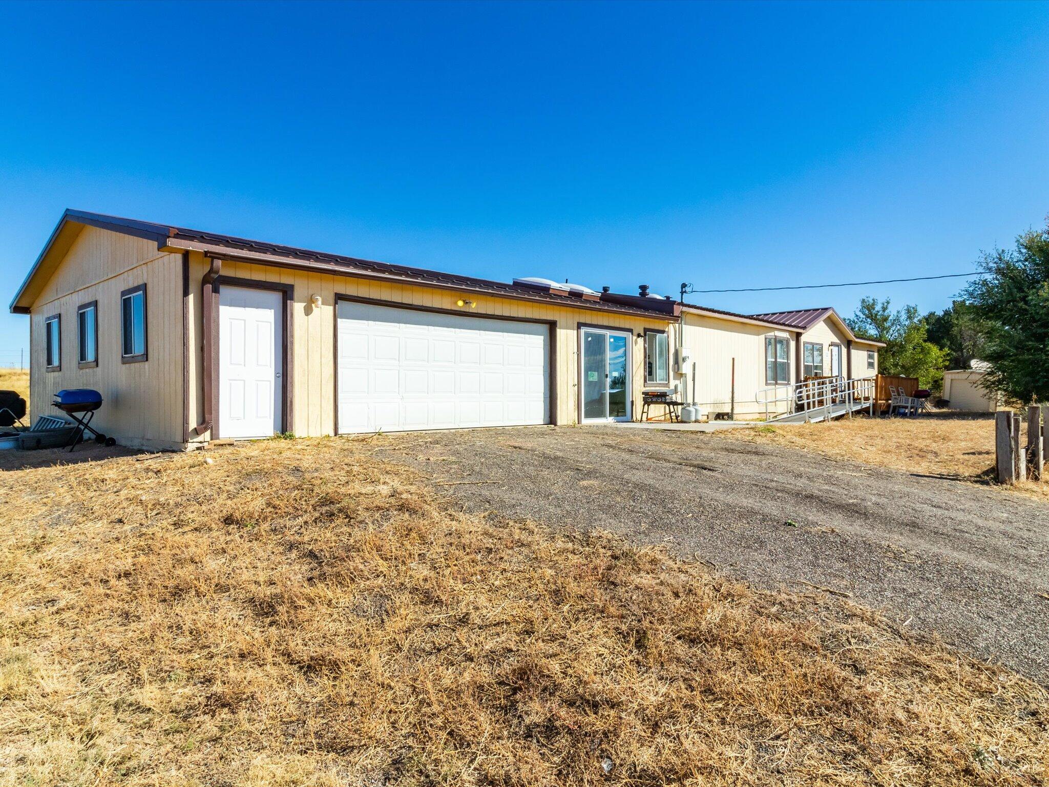 11 Rabbit Run Court, Moriarty, New Mexico image 3