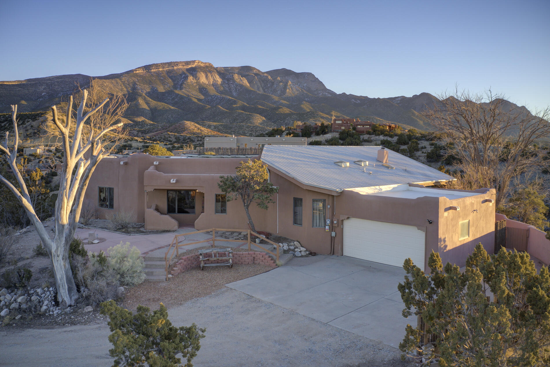 3 Jemez Road, Placitas, New Mexico image 1