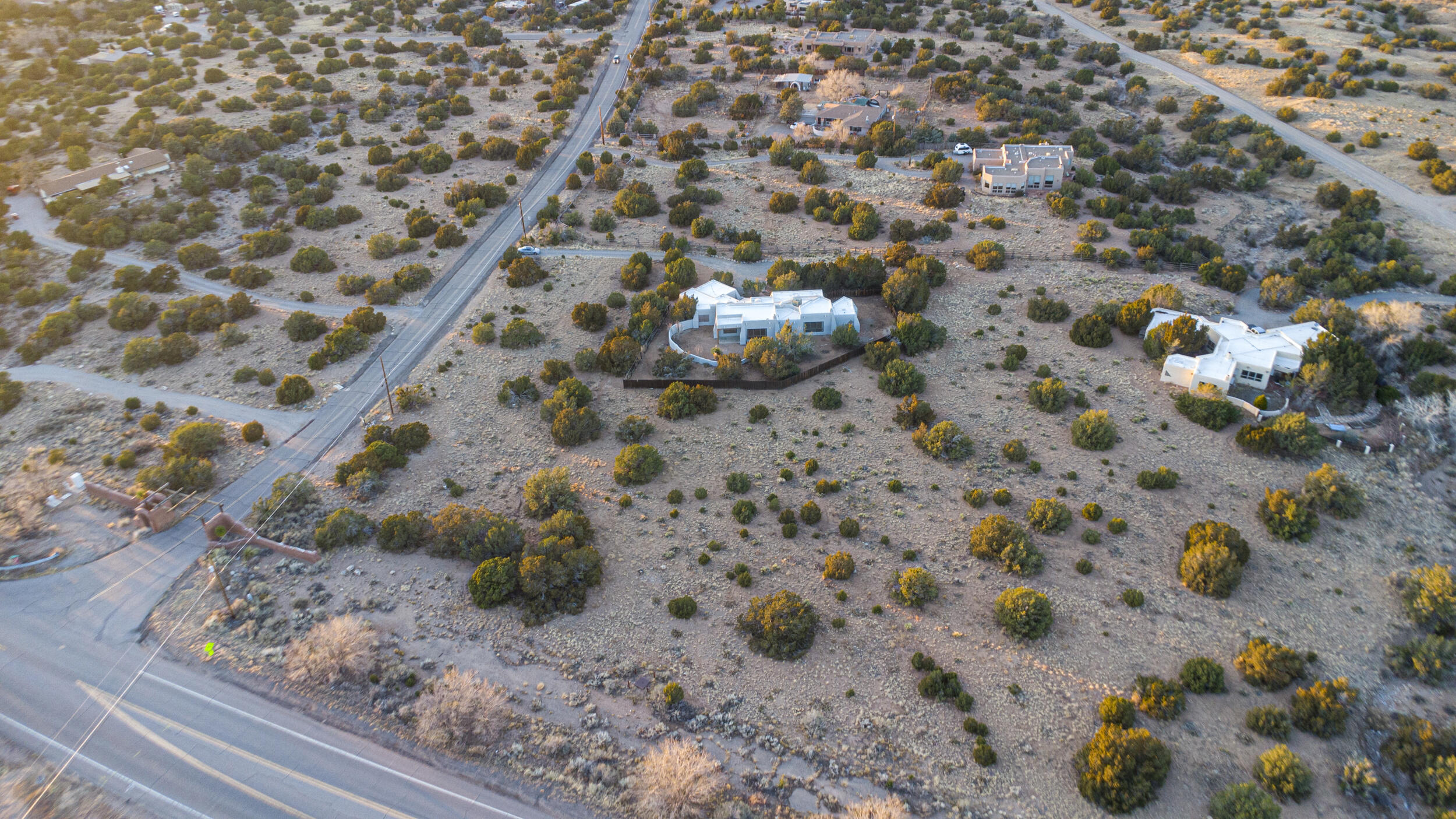 4 Juniper Road, Placitas, New Mexico image 2
