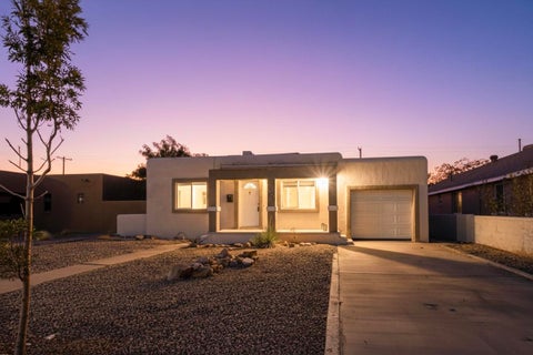 Homes For Sale - 4708 Crest Avenue<br/> Bernalillo County, Albuquerque, NM 87108